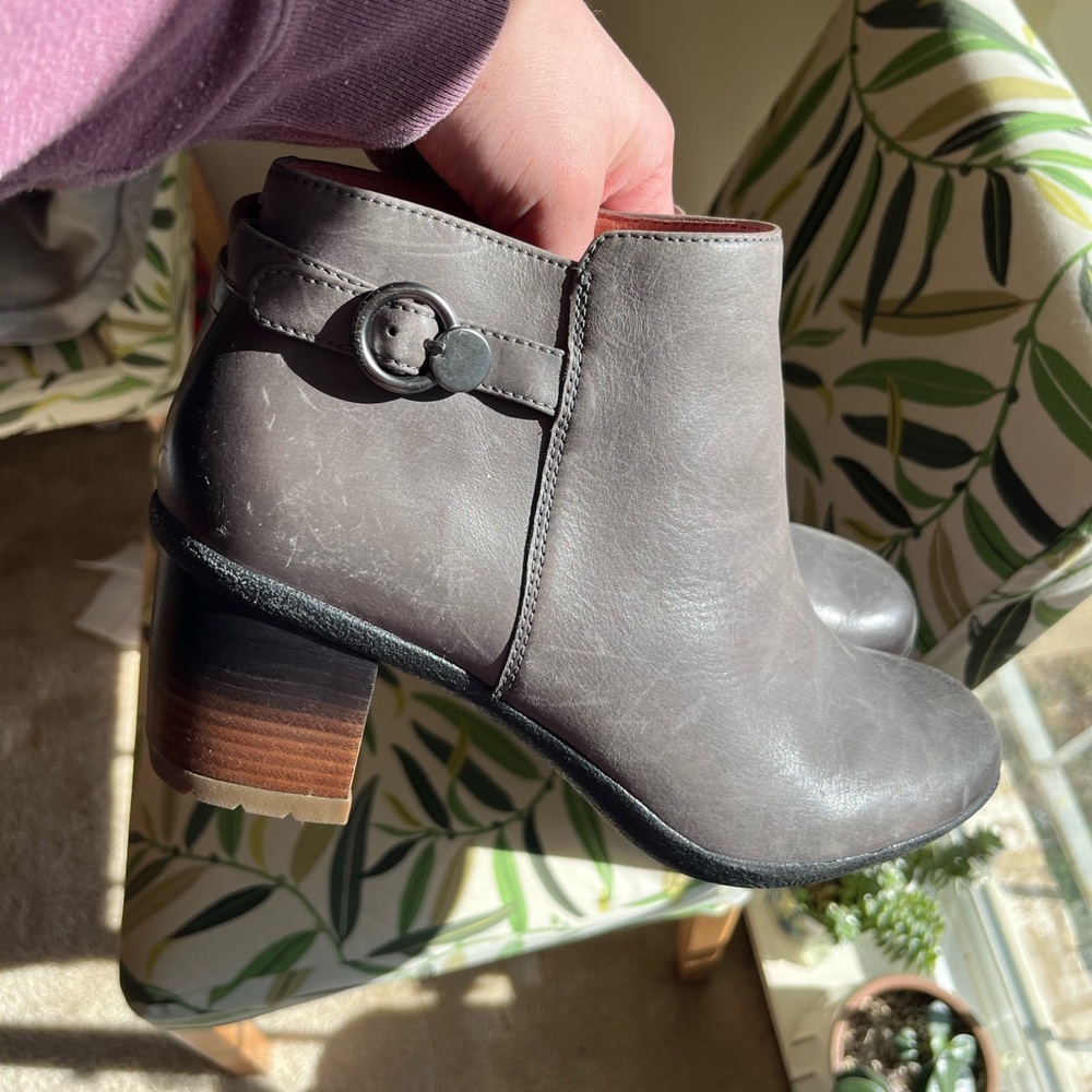 Dansko Perry Bootie Size 41 Eu 10.5 US Burnished Grey